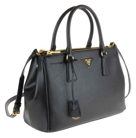 borse prada con chiusura particolare|Borsa shopping medium in pelle con chiusura zip .